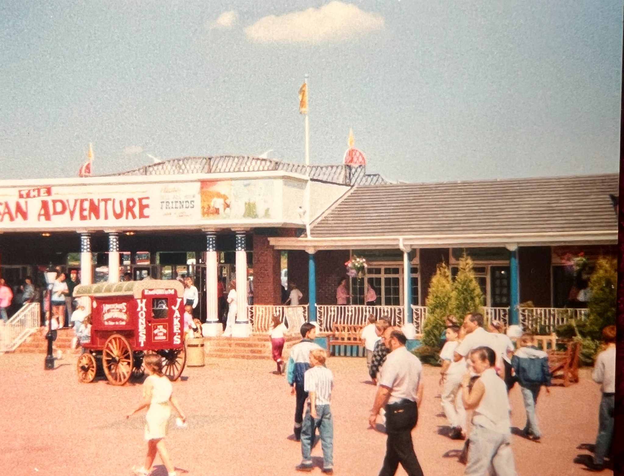 Visitors outside the American Adventure theme park entrance in July 1989